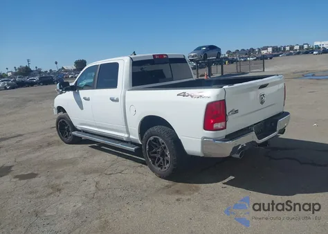 2018 Ram 1500 Big Horn 4X4 5'7 Box z USA, uszkodzony, nr VIN 1C6RR7LM3JS339112